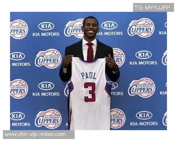 保罗掌舵经验丰富助攻8次虽无得分但贡献3篮板3抢断表现出色