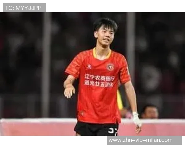 好消息！苗原高中锋张家鸣获伯恩利U21队试训机会展现潜力